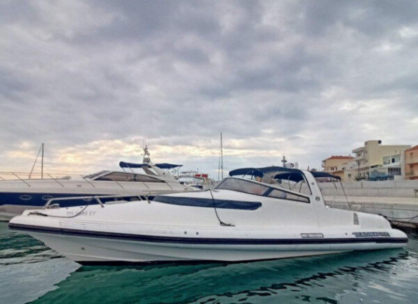 Magna35C Motorlu Tekne ile Düşük Sezonda Yarım Tam Gün- Hanya, Yunanistan'da Deneyim