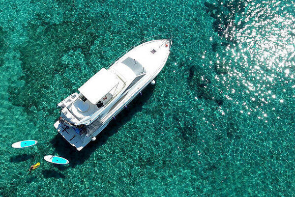 Half-Full Day in High Season With Spacious and Luxurious Motor Yacht for Cruising Experience in Ornos, Greece