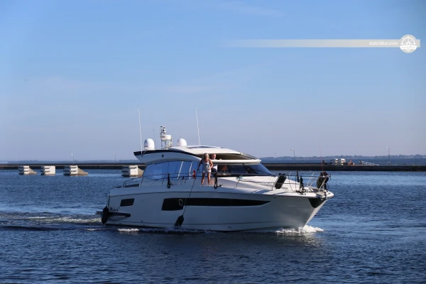 Hyr en motorbåt i Marmaris, Turkiet