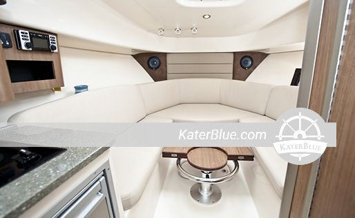 استئجار قارب Whaler 285 Conquest بطول 9 أمتار في جنوة بإيطاليا