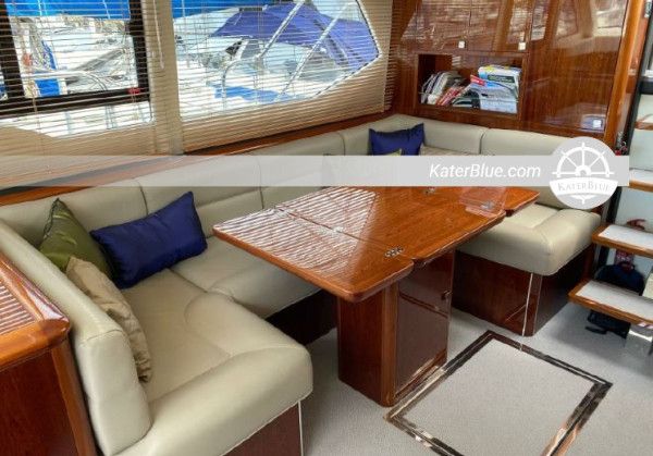 Hyr en motoryacht av typen Aquastar Ocean Ranger i St. Helier, Jersey
