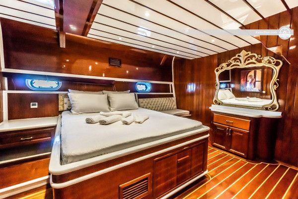 Water-adventure, Water Skating, Snorkeling sunset Charter, Fishing Charter Gulet Special Esma Sultan Charter in Marmaris Muğla, Turkey