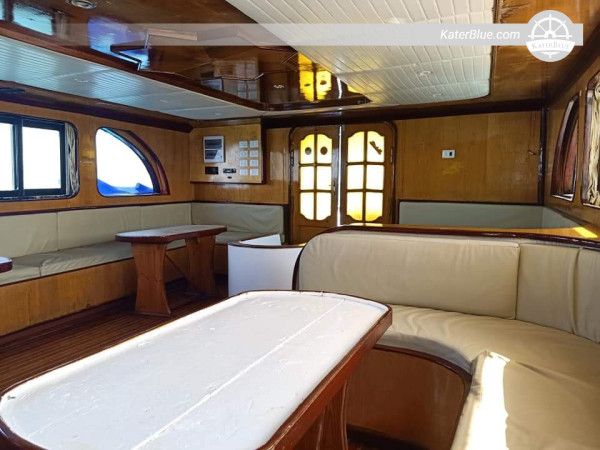 Mısır'ın Hurghada kentinde Kızıldeniz kıyısı boyunca 24 saatlik balık avı gezisi.