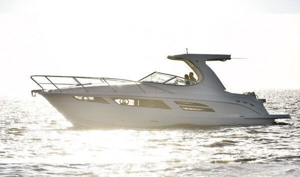 Verkauf Canestrari 325 Außenbordmotorboot in Buenos Aires, Argentinien