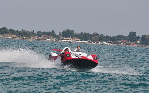 New stylish Speedboat-Jetcar for Sale