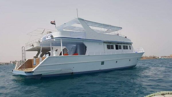 Excursion de pêche en yacht à moteur de 72 heures, location de bateau pour la plongée en apnée à Hurghada, en Égypte
