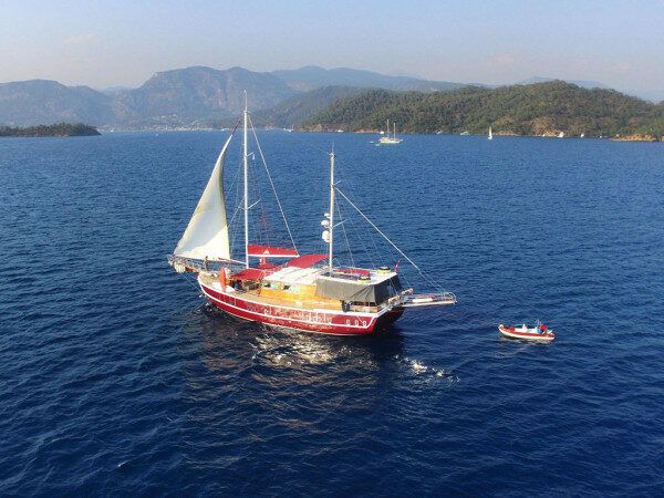 Noleggio caicco di un'intera giornata per 12 ospiti a Fethiye, Muğla, Turchia