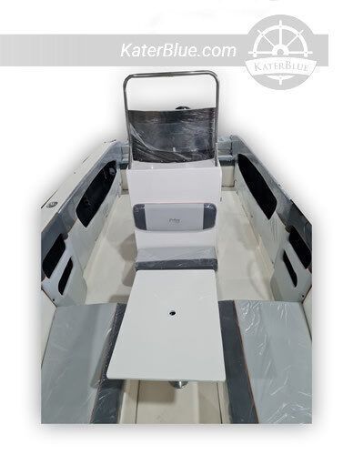 Sale 700 Fisherman with Console with bathroom Motor boat in Buenos Aires, Argentina