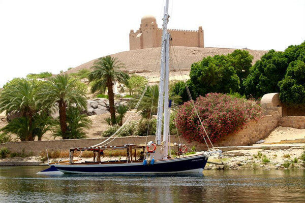 رحلة بحرية ممتعة لمدة ستة أيام على متن قارب شراعي في الأقصر، مصر