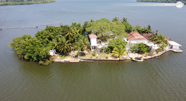 Catamarã Isla 40 com 5 cabines, bem equipado, Atenas-Grécia.