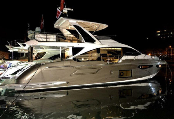Amazing tour with Luxury Motor yacht in Santa Cruz de Tenerife, Spain