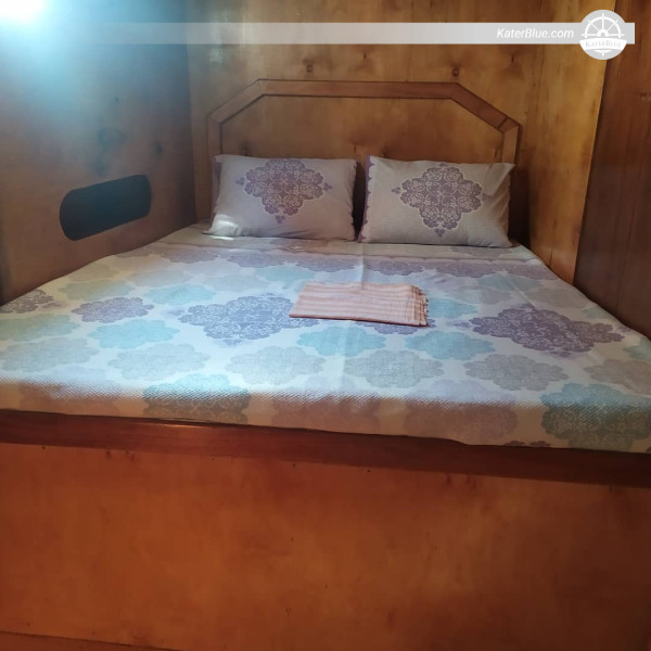 Türkiye, Fethiye, Muğla'da Özel Yapım Ahşap Tekneyle Günlük Tur Deneyimi