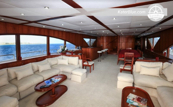 Viaggio di lusso ed esperienza di immersioni subacquee a bordo di un magnifico yacht a motore nel Governatorato del Mar Rosso, Egitto.