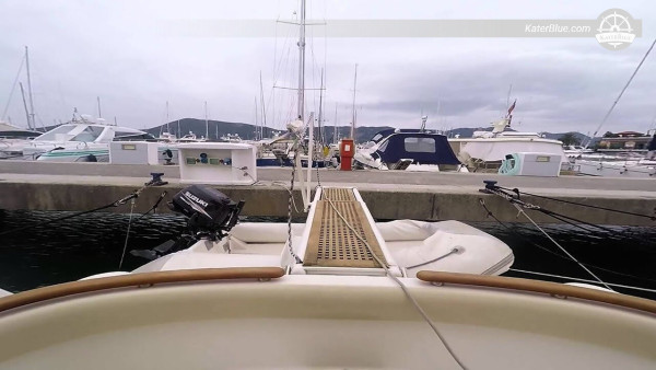Charter diário de iate a motor de luxo Ghajnsielem-Malta