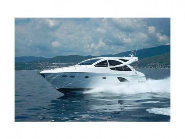 First class charter experience around Sakuran Beach on a Luxury yacht in Zadar, Croatia