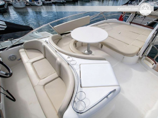 Charter diário de iate a motor de luxo Ghajnsielem-Malta