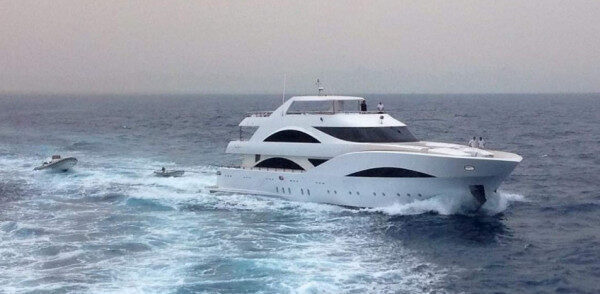 Viaggio di lusso ed esperienza di immersioni subacquee a bordo di un magnifico yacht a motore nel Governatorato del Mar Rosso, Egitto.