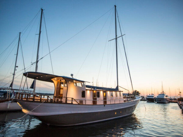 Our Luxury Yacht Offers You A Luxurious Authentic Experience-Charter in Athens, Greece
