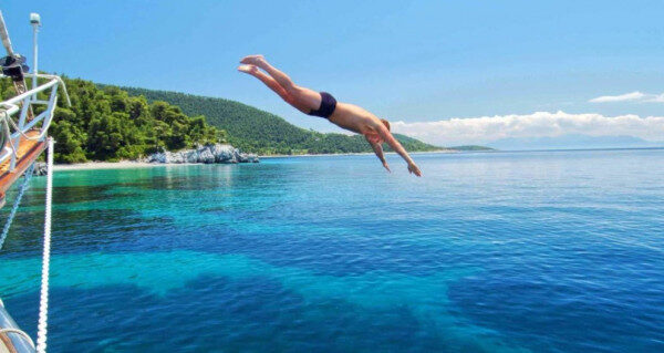 Unfrogettable Sailing tour to Sporades with an amazing sailing yacht in Athina, Greece