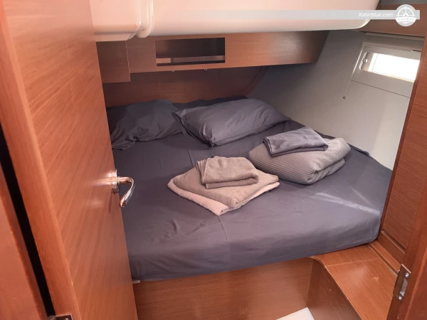 Fabulous Sailing Trip with a nice-looking and comfortable Sailing Yacht in Lavrio, Greece