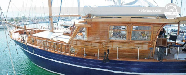 De beste manier om de Griekse eilanden te verkennen met een gulet charter vanuit Athene, Griekenland.