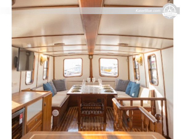 Our Luxury Yacht Offers You A Luxurious Authentic Experience-Charter in Athens, Greece