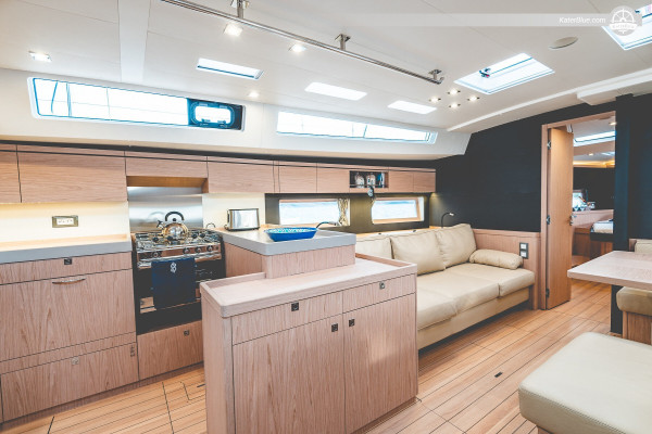 Croisière agréable à bord d'un magnifique yacht à Alimos, en Grèce