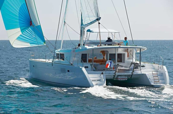 Vidunderlig tur i Dubrovnik, Kroatien på en ideel yacht