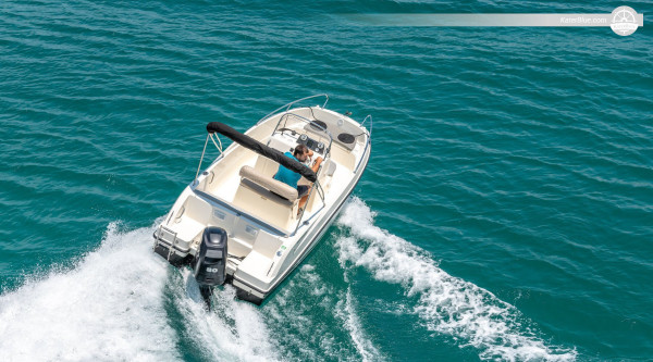Κάντε τη θάλασσα την παιδική σας χαρά με το RIB Quicksilver-Experience στο Τρογκίρ της Κροατίας