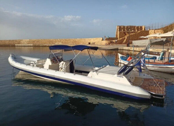 Motorlu Tekne Picton Cobra ile Yüksek Sezonda Yarım Tam Gün - Hanya, Yunanistan'da Deneyim