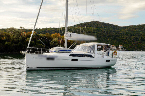 Keseimbangan Luar Biasa Saat Berlayar dengan Kapal Layar Oceanis 41.1 - Pengalaman di Tivat, Montenegro