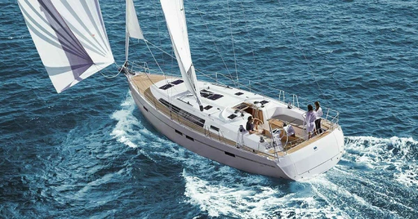 Overlegen yacht til charter i Trogir, Kroatien