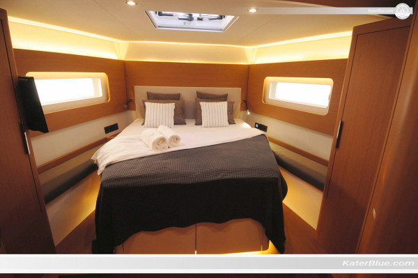 A Luxurious cruise on ideal sailing yacht in Split, Croatia