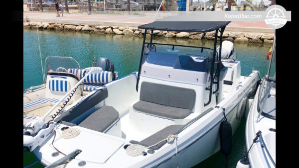 High Season Water Adventure with Motorboat Beneteau in Alicante, Spain