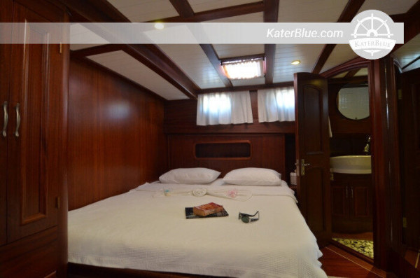 Blue cruise charter on 16m gulet around Bodrum, Turkey