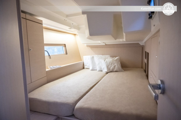 Enjoy sea life in Split, Croatia on Sailing yacht