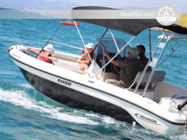 La nostra imbarcazione a motore più grande può ospitare fino a 7 persone per avventure acquatiche a Rodi, in Grecia.