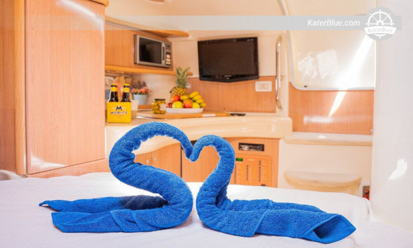Enjoy an unforgettable 2 hours experience on Atlantis Motor yacht in Barcelona, Spain