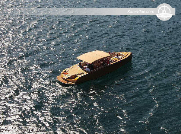 Karadağ'ın güneyindeki Tivat'ta motorlu tekneyle su maceraları eşliğinde harika bir tatil geçirin.