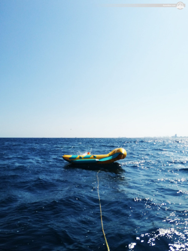 Experience the sensation of gliding and flying above the water in Barcelona, Spain