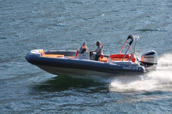 Tatilinizi Hızlı Tekne Turumuzla Geçirin - Hırvatistan'ın İstria Bölgesi Krk'ta Su Macerası