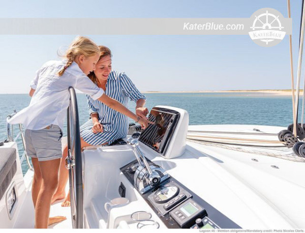 Découvrez la beauté et l'aventure des vacances à la voile à Alimos, en Grèce.