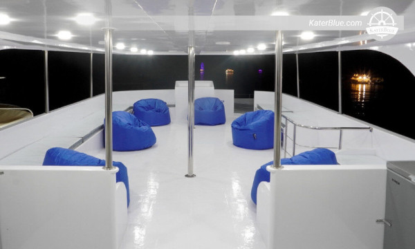 Magnificant Sails with an Amazing Motor Yacht in Egypt