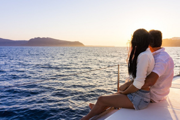 Romantic Small cruise Lagoon 380 Heraklion-Greece