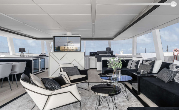 Exclusive getaway sailing leisure yacht Athens-Greece