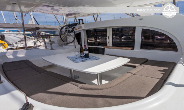 Romantic Small cruise Lagoon 380 Heraklion-Greece