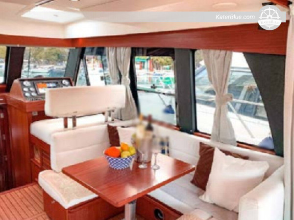 Esperienza di crociera Motor Yacht Menorquin Tivat-Montenegro