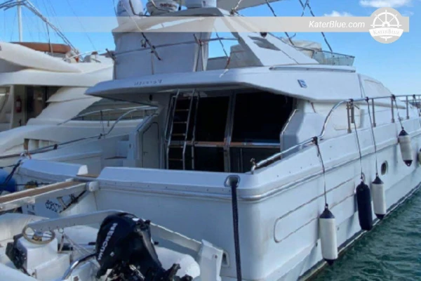 Sejloplevelse Motor Yacht Ferreti Tirana, Albanien