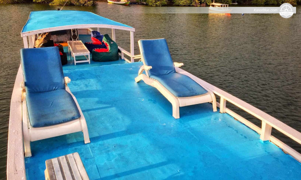 Full Day Cruising Experience Taman Nasional Komodo-Indonesia 