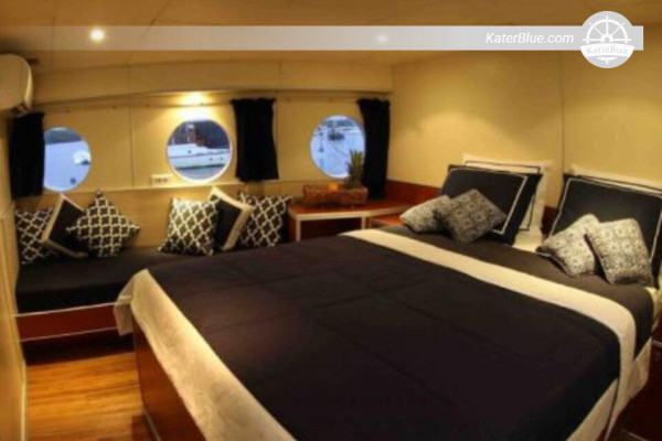 Half-Day Cruising Experience for 27 Person along Nusa Dua in Badung-Indonesia 